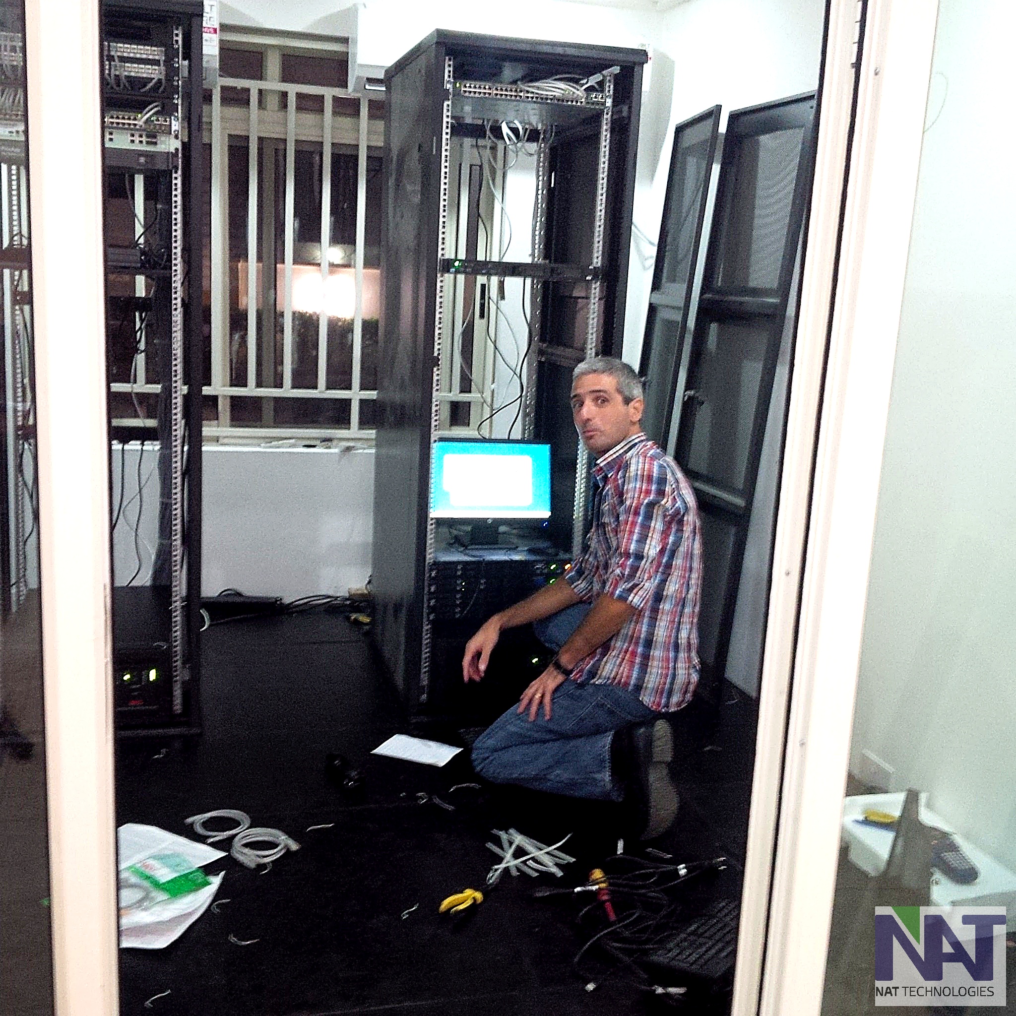 Data Centre Rack Assembly